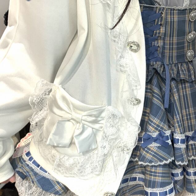 YUMEKAWA ♡ ( 3 colors ) V-neck cardigan with heart buttons #jya7