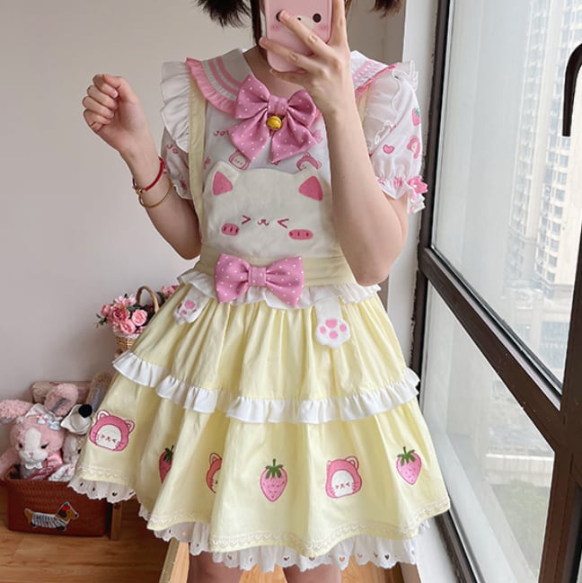 YUMEKAWA ♡ ( 2 colors ) Strawberry top & suspender skirt #set1