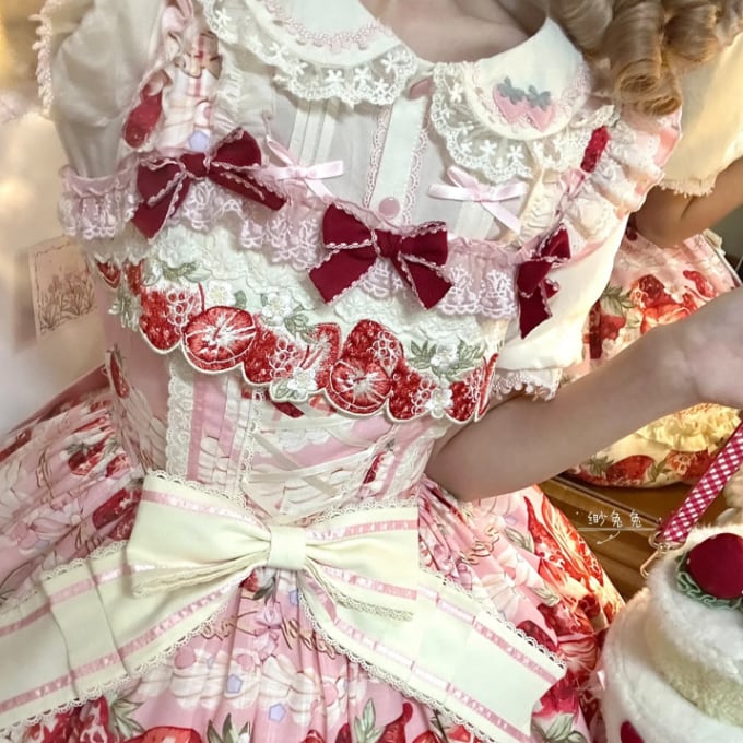 YUMEKAWA ♡ Strawberry jumperskirt & short sleeve blouse #set4