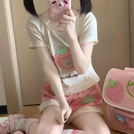 YUMEKAWA ♡ matching cloth with cute bear and strawberry design #set73