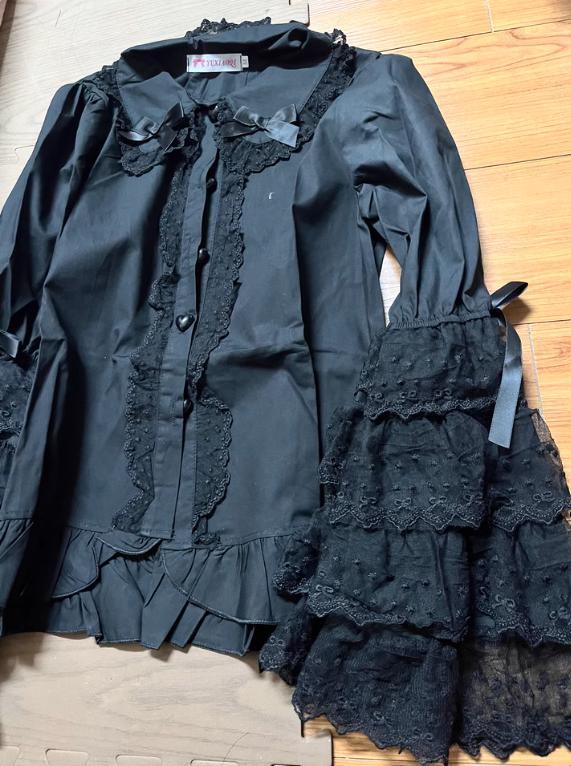 YUMEKAWA ♡ ( 3 colors ) Blouse with ruffle cuff ribbon #tops2